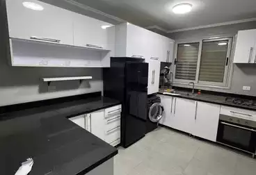 Furnished Apartment For sale - 1 rooms - floor 2
