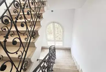 Villas For sale - 4 rooms