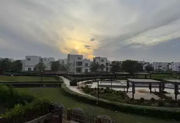 Apartments For sale - 3 rooms - floor 3