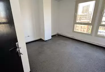 Administrative For sale - 17 rooms - floor 6