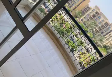شقق للإيجار - 3 غرف - بالدور 4
