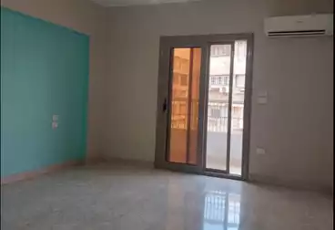 Apartments For sale - 3 rooms - floor 11