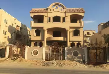 Villas For sale - 6 rooms
