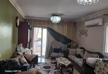 Apartments For sale - 2 rooms - floor 1