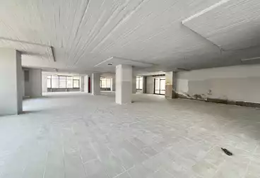 Administrative Building For rent - 35 rooms