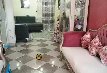 Apartments For sale - 2 rooms - floor 5