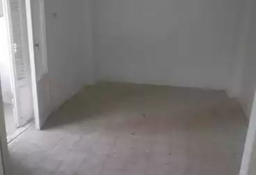 Apartments For sale - 2 rooms - floor 4