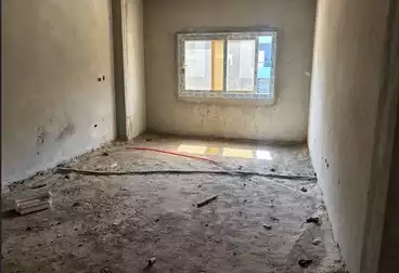 Apartments For sale - 3 rooms - floor 1