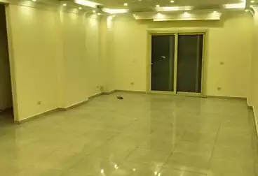 مكاتب للإيجار - 3 غرف - بالدور 1