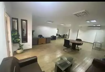 Administrative For rent - 3 rooms - floor 1