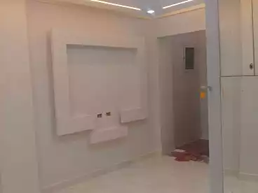 شقق للبيع - 2 غرف - بالدور 6