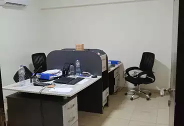 Administrative For rent - 3 rooms - floor 2
