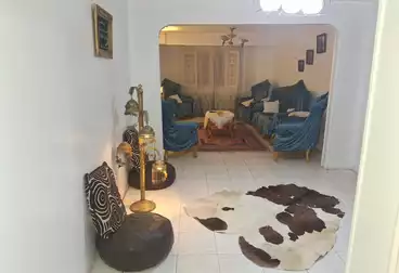Furnished Apartment For sale - 2 rooms - floor 4