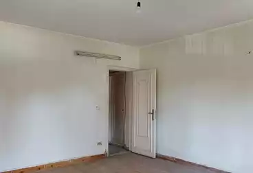 Apartments For sale - 3 rooms - floor 4