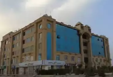 تجاري للإيجار