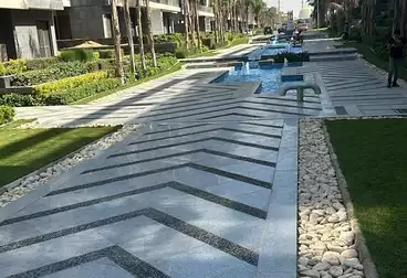 Apartment with Garden For sale - 2 rooms - floor 1