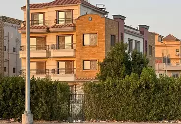 Villas For sale - 11 rooms