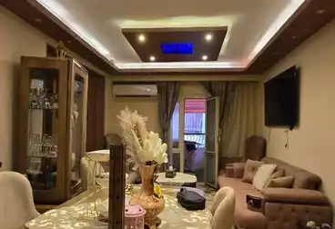 Apartments For sale - 3 rooms - floor 5