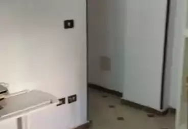 Apartments For sale - 2 rooms - floor 1