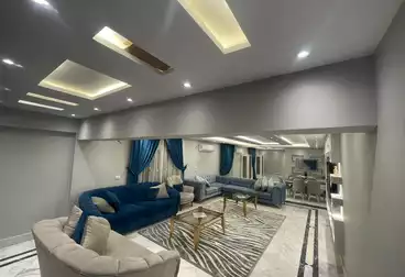 Furnished Apartment For sale - 3 rooms - floor 6