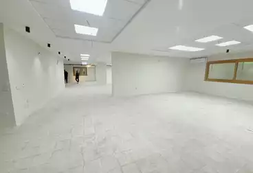 Offices For rent - 8 rooms - floor 4