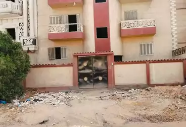 Building For sale - 3 rooms