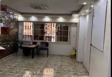 مكاتب للبيع - 2 غرف - بالدور 1