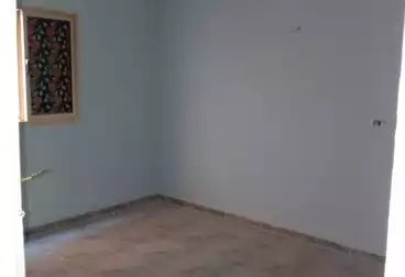 عقارات للبيع - 2 غرف - بالدور 1