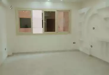 Apartments For sale - 3 rooms - floor 1
