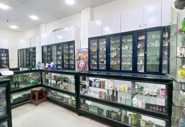 صيدليات للبيع
