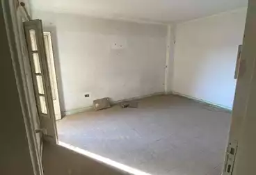 Apartments For sale - 2 rooms - floor 8