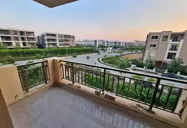 شقق للبيع - 3 غرف - بالدور 2