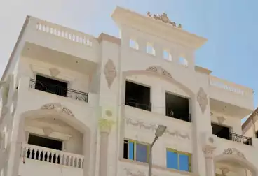 شقق للبيع - 3 غرف - بالدور 1