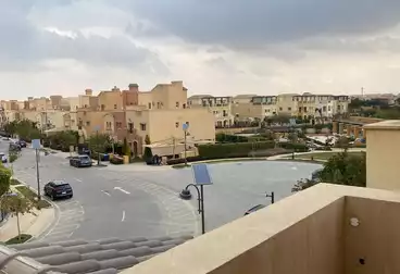 توين هاوس للإيجار - 3 غرف