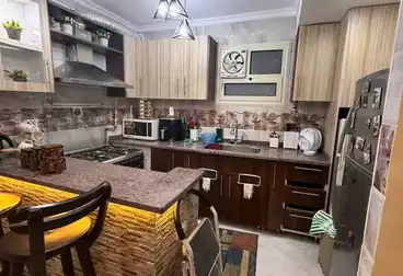 شقق للبيع - 3 غرف - بالدور 0