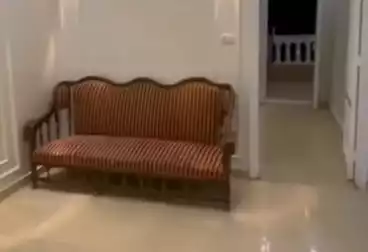 شقق مفروشة للبيع - 2 غرف - بالدور 3