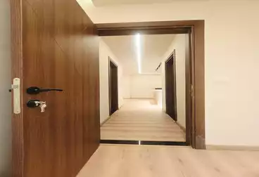 Apartments For sale - 2 rooms - floor 4