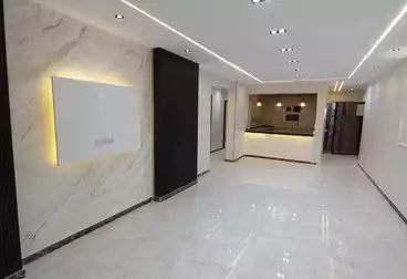 شقق للبيع - 3 غرف - بالدور 8