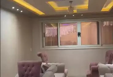 شقق مفروشة للبيع - 3 غرف - بالدور 8