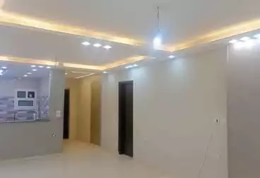 شقق للبيع - 3 غرف - بالدور 1