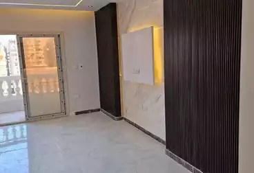 Apartments For sale - 3 rooms - floor 8