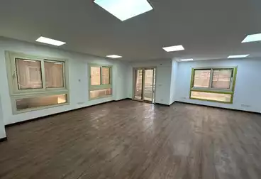 Apartments For sale - 4 rooms - floor 1