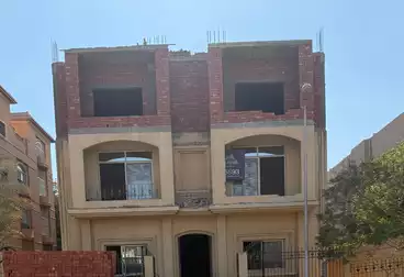 Apartment with Garden For sale - 3 rooms - floor 1