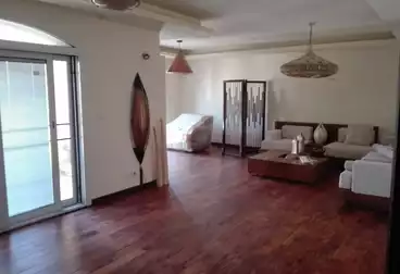 Furnished Apartment For sale - 3 rooms - floor 5