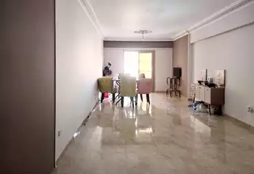 شقق للبيع - 3 غرف - بالدور 3