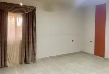 شقق للبيع - 3 غرف - بالدور 0