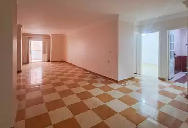 Apartments For sale - 3 rooms - floor 8