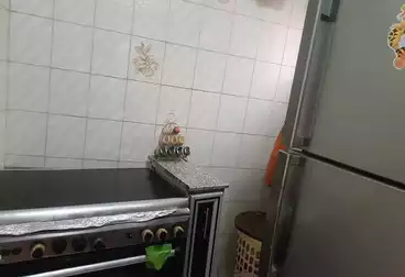 Furnished Apartment For sale - 3 rooms - floor 10