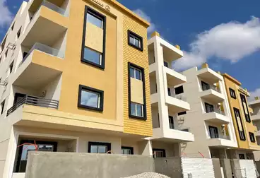 Apartment with Garden For sale - 5 rooms - floor 0