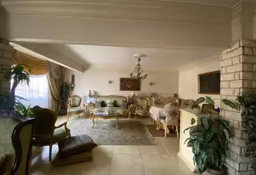 Apartments For sale - 3 rooms - floor 4